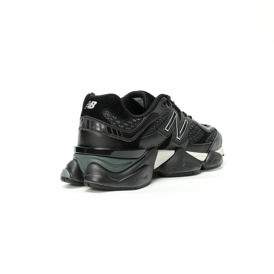 New Balance 9060 Sneakers