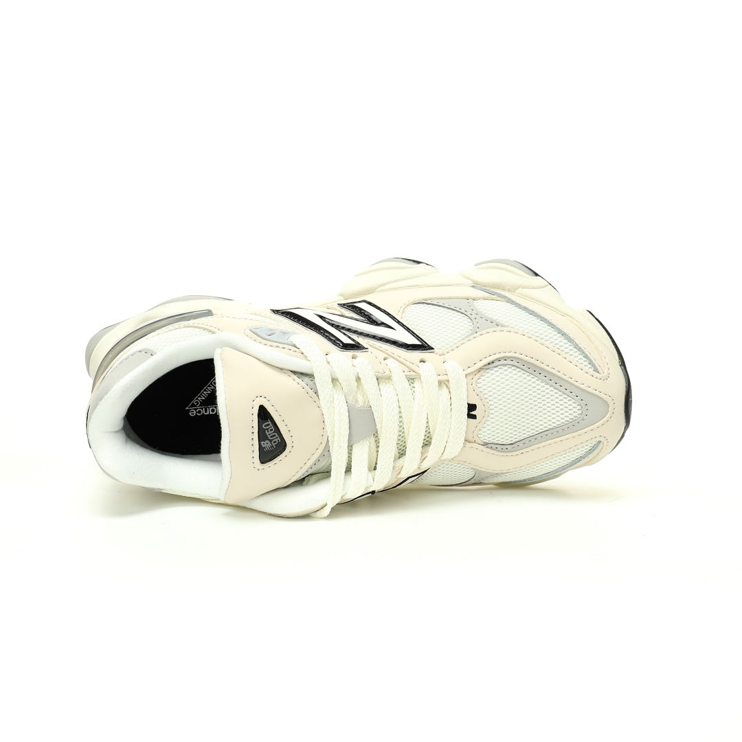 New Balance 9060 Sneakers