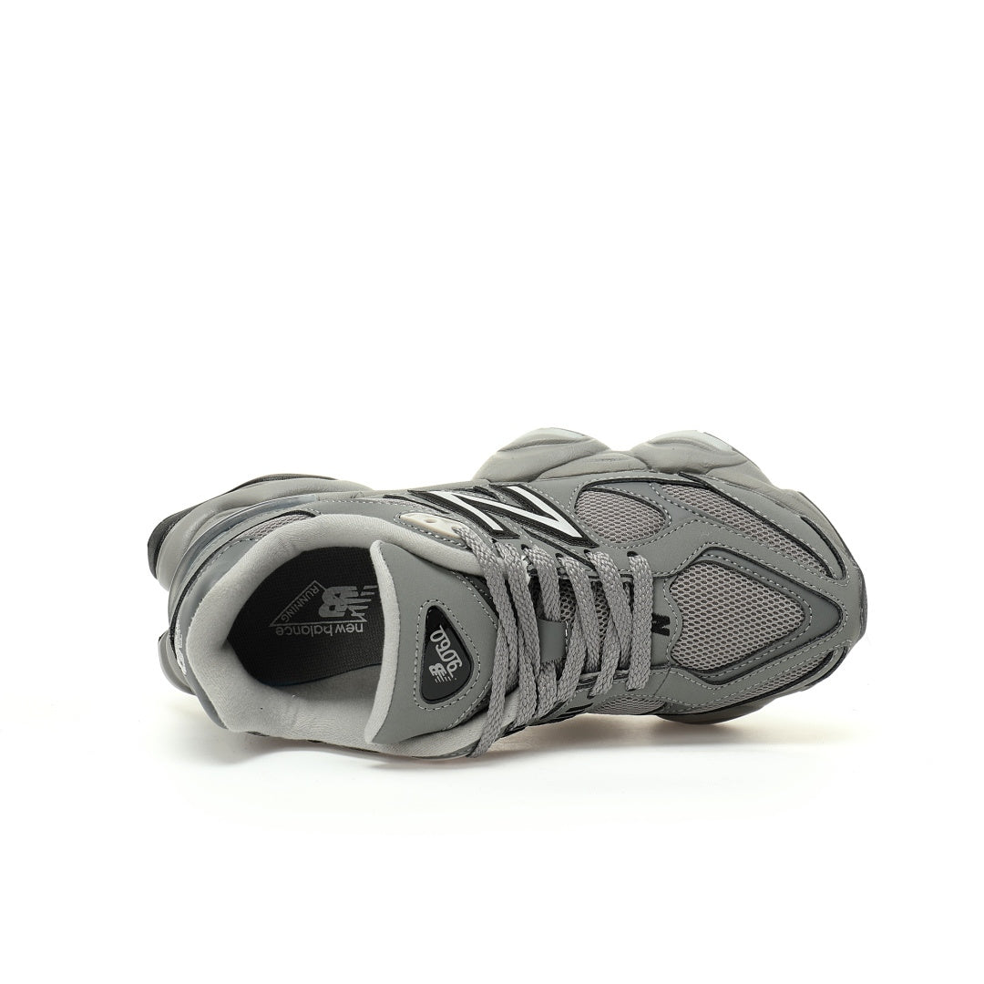 New Balance 9060 Sneakers