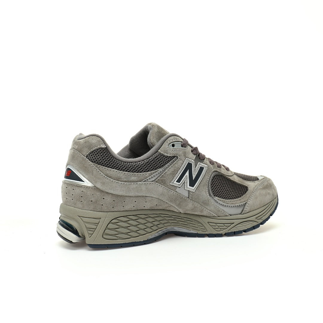 New Balance 2002R Sneakers