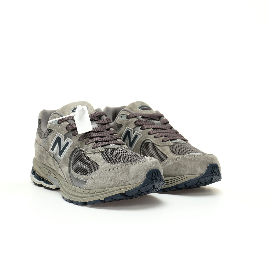 New Balance 2002R Sneakers