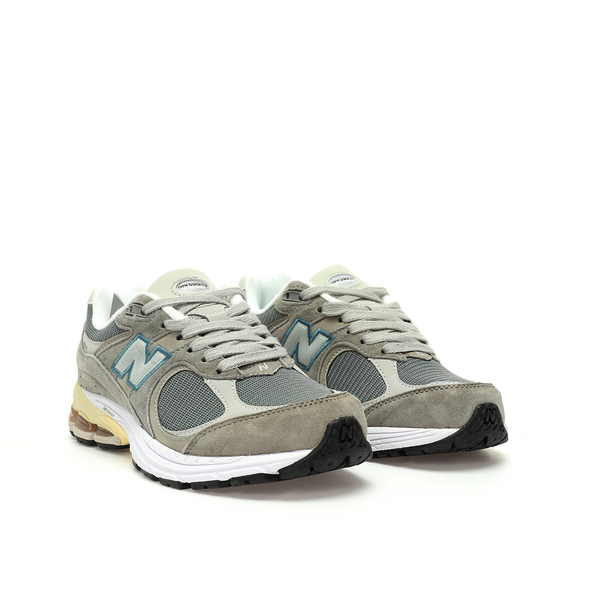 New Balance 2002R Sneakers