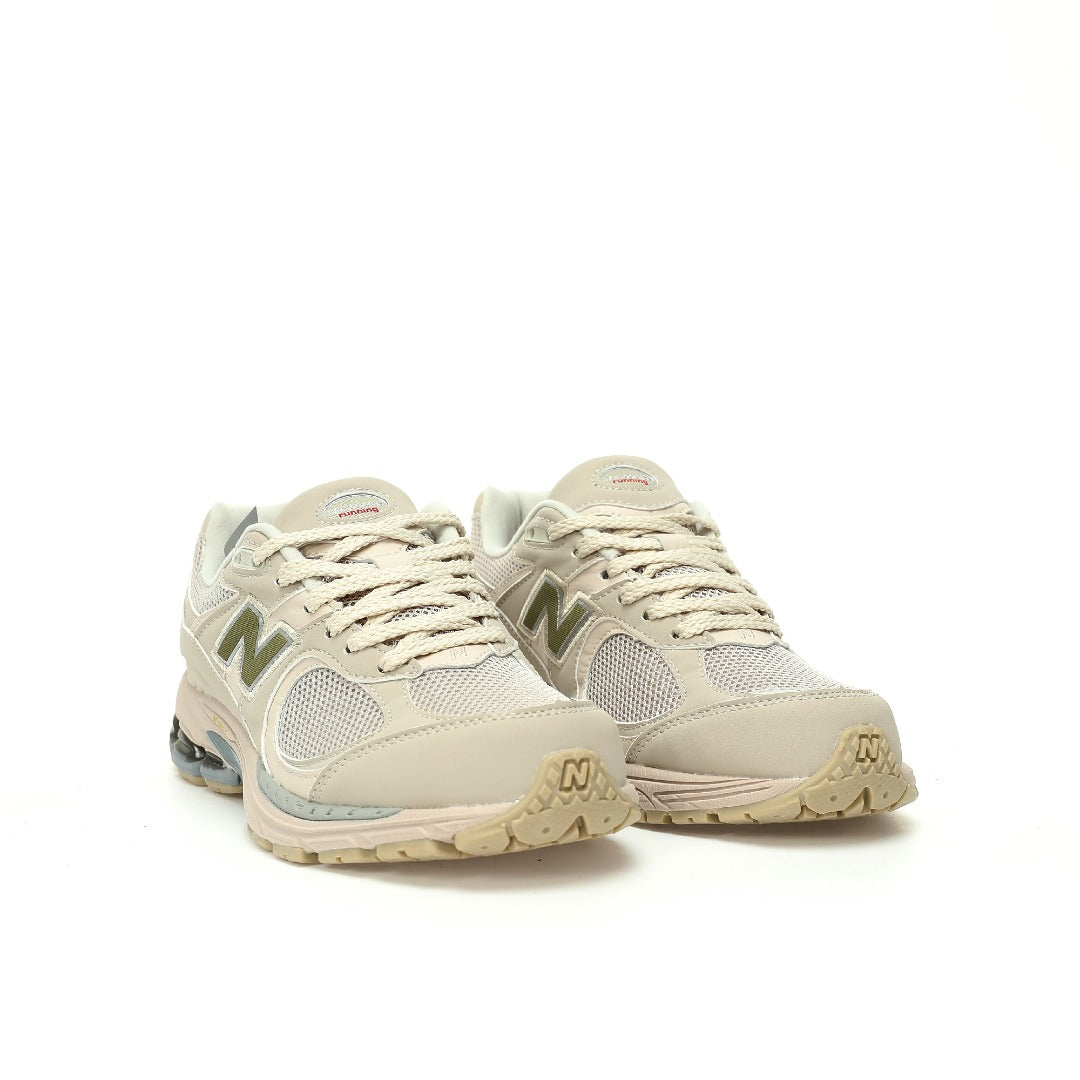 New Balance 2002R Sneakers