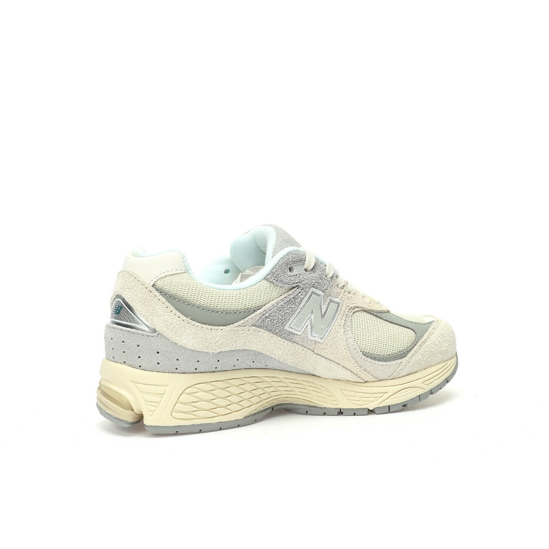 New Balance 2002R Sneakers