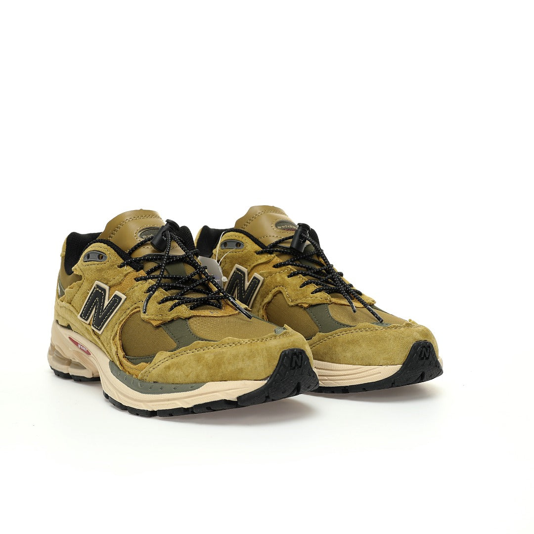 New Balance 2002R Sneakers