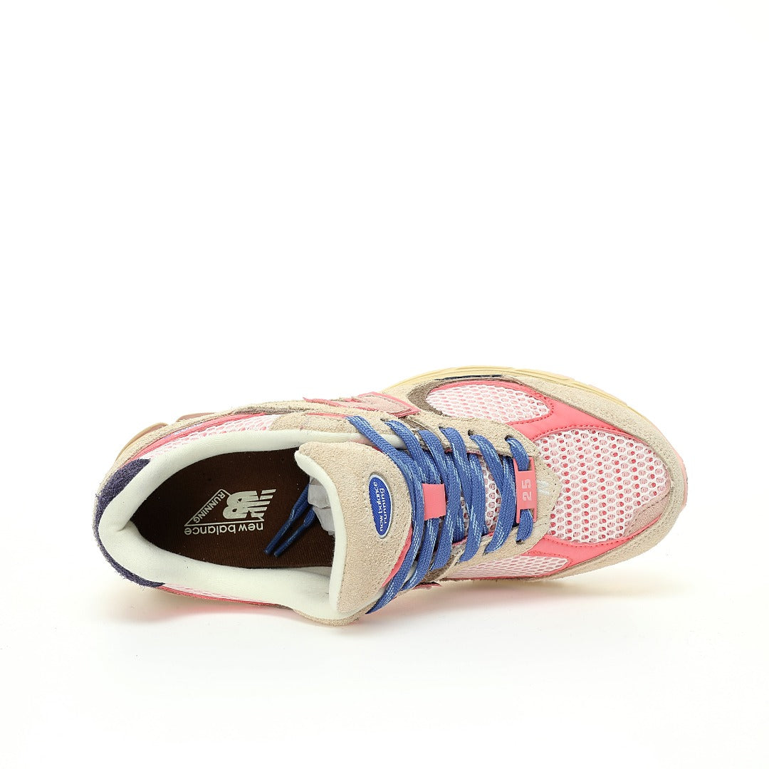 New Balance 2002R Sneakers