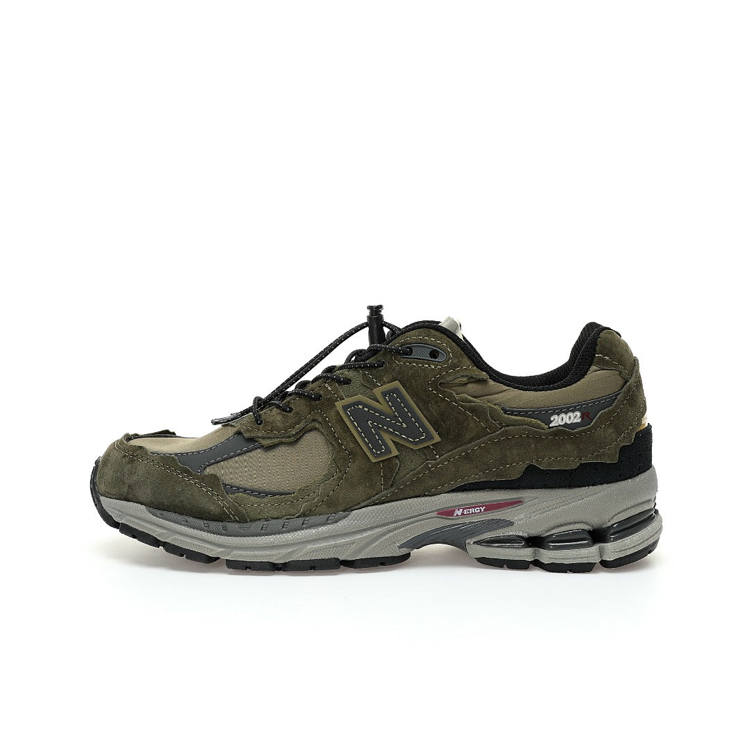 New Balance 2002R Sneakers