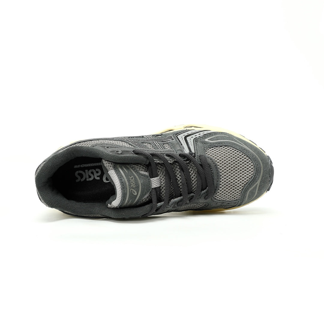 ASICS GEL-KAYANO 14 Sneakers