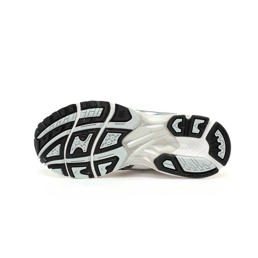ASICS GEL-KAYANO 14 Sneakers