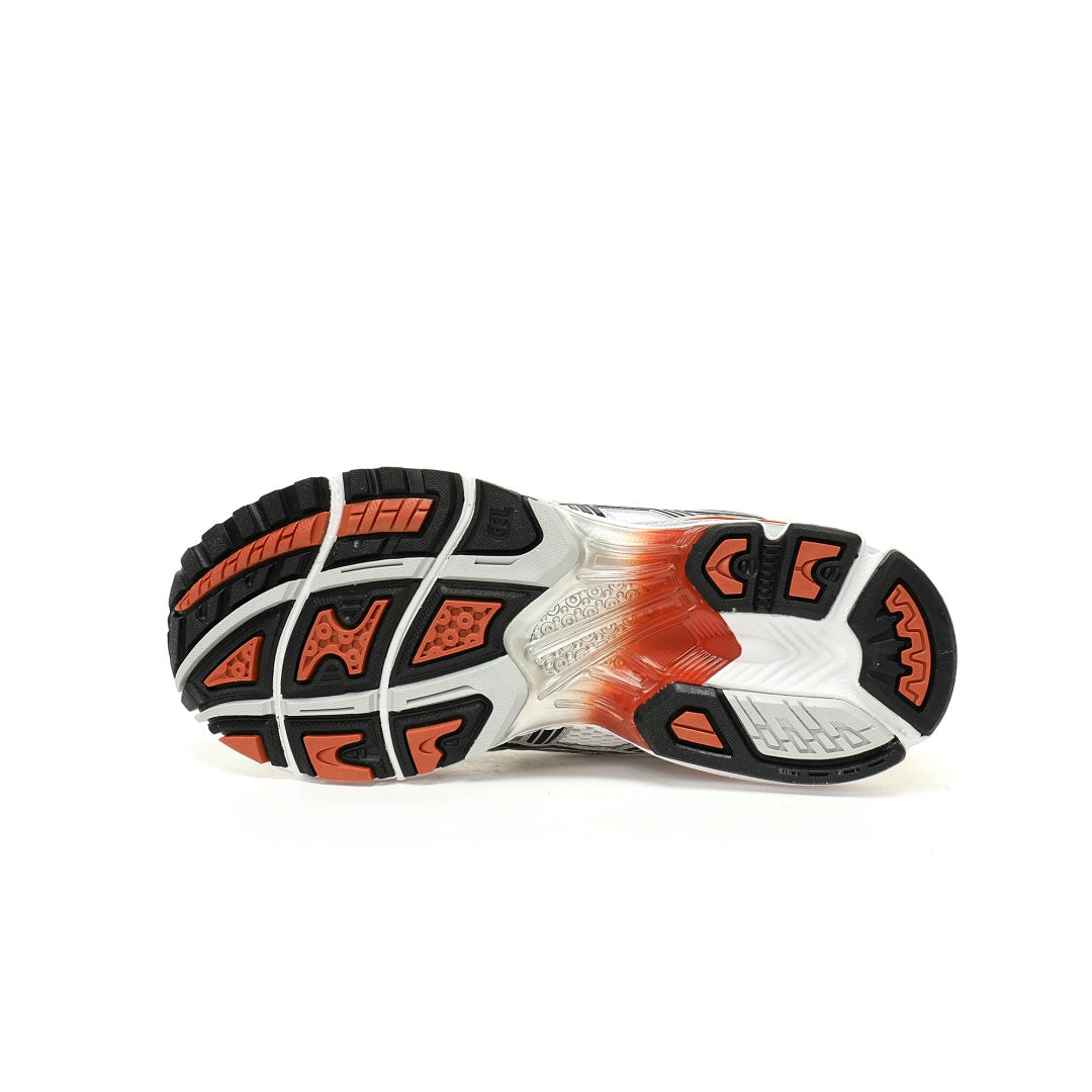 ASICS GEL-KAYANO 14 Sneakers