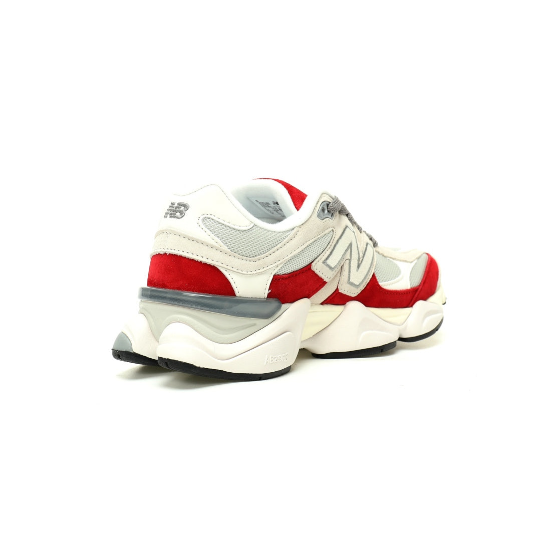 New Balance 9060 Sneakers