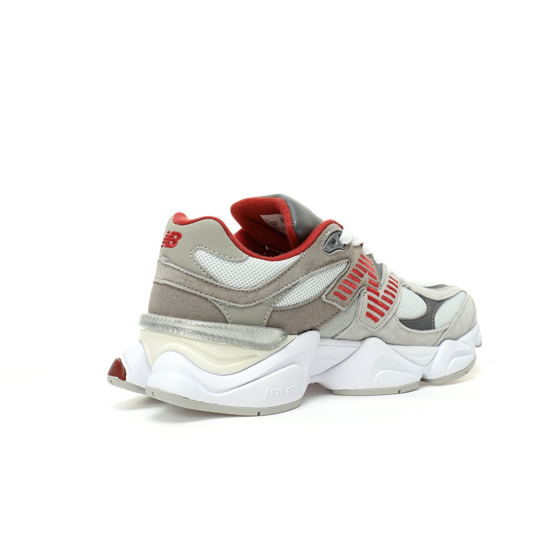 New Balance 9060 Sneakers