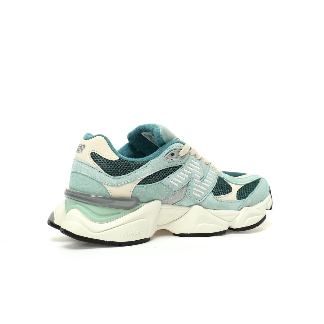 New Balance 9060 Sneakers