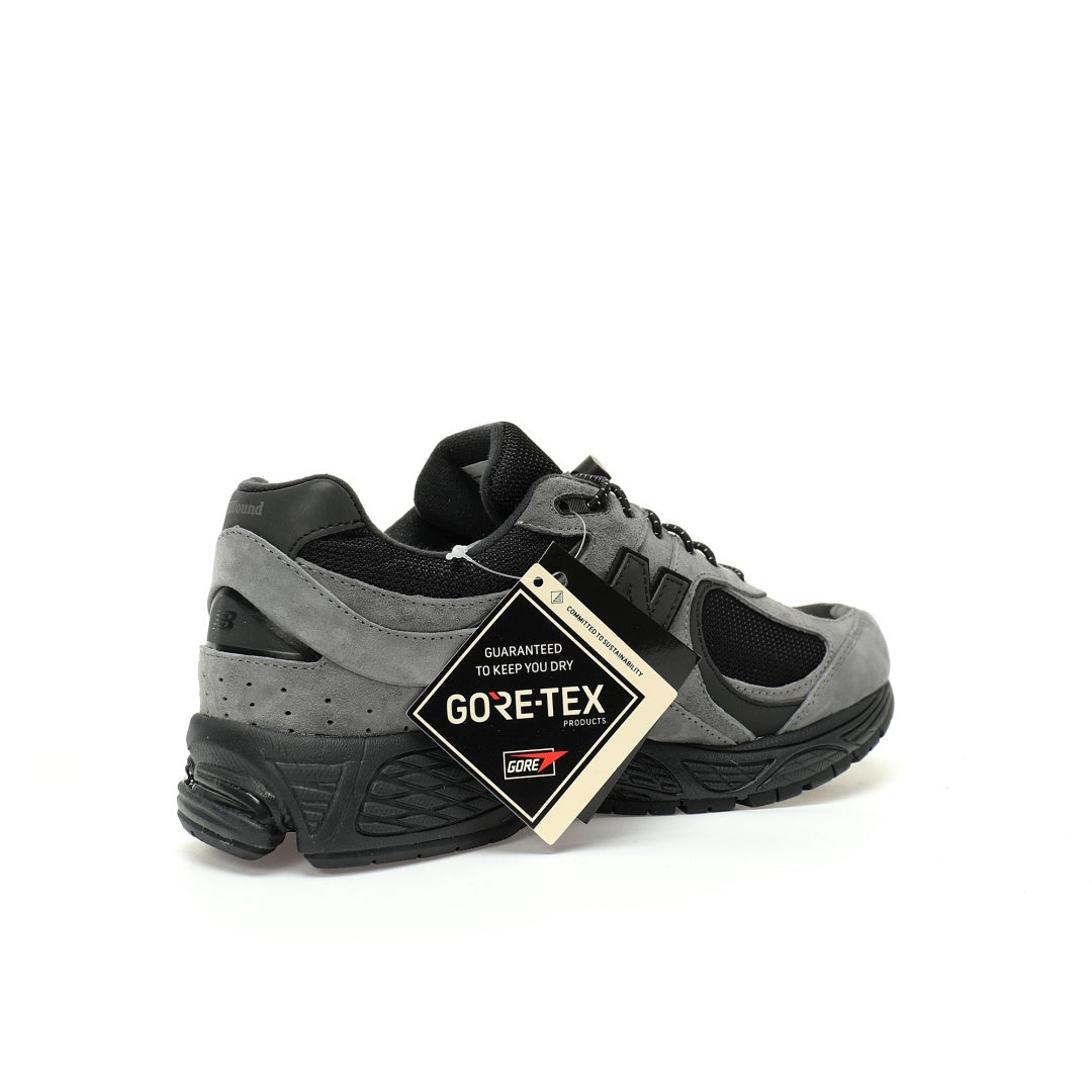 New Balance 2002R GORE-TEX Sneakers