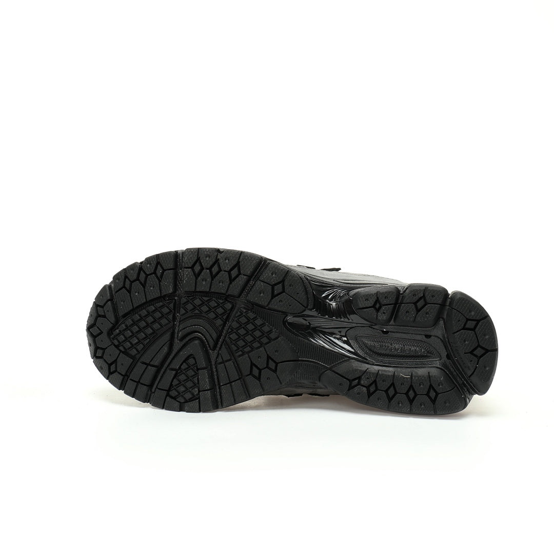 New Balance 2002R GORE-TEX Sneakers