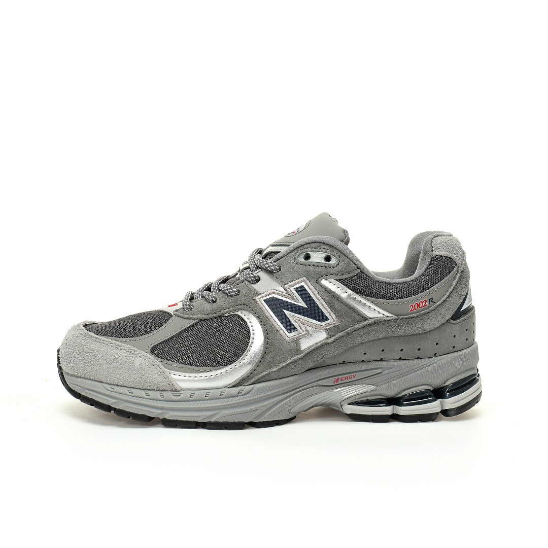 New Balance 2002R Sneakers