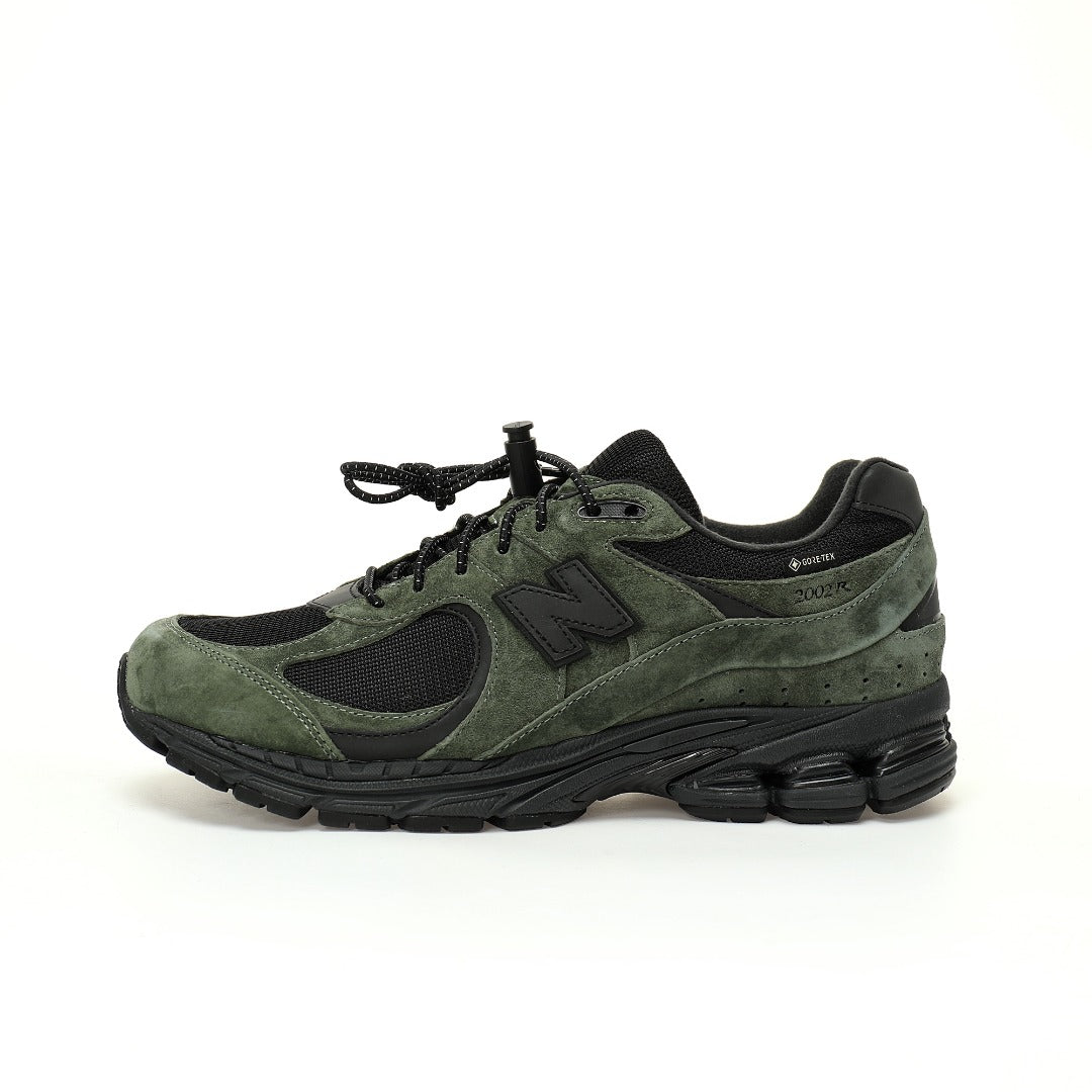 New Balance 2002R GORE-TEX Sneakers