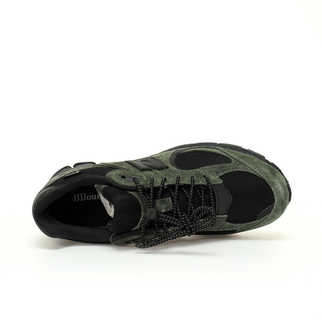 New Balance 2002R GORE-TEX Sneakers