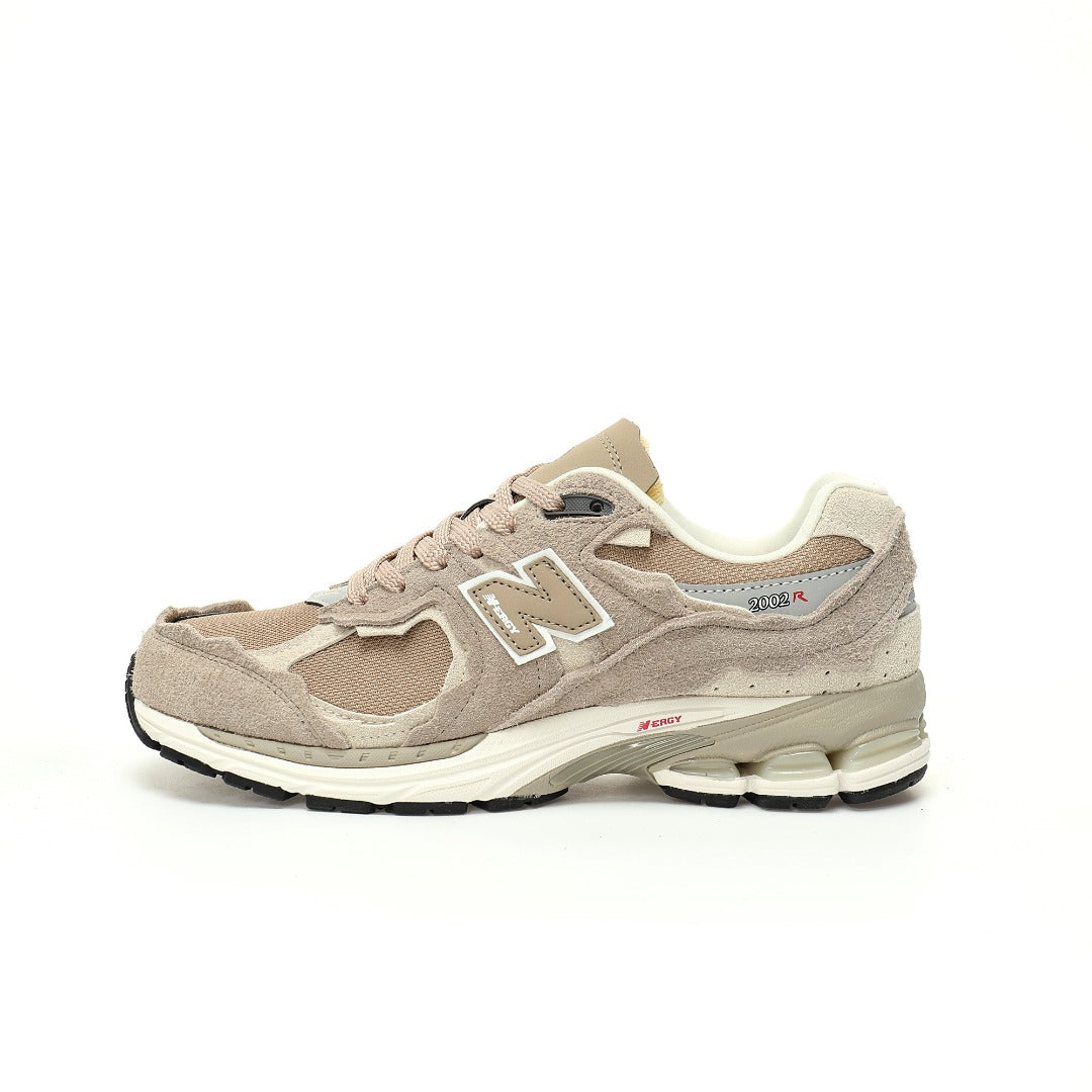 New Balance 2002R Sneakers