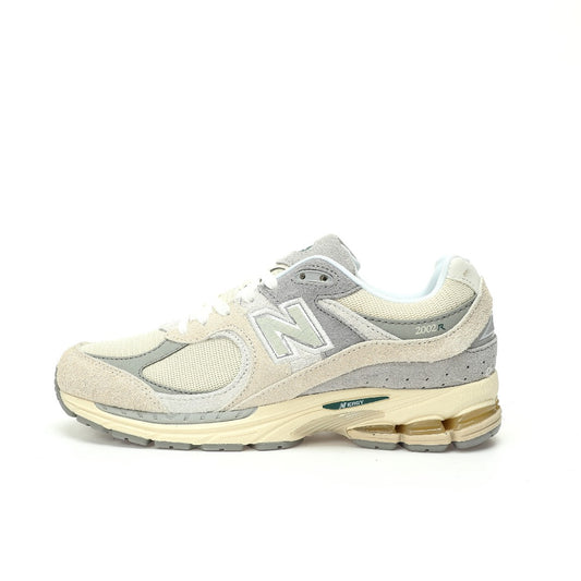 New Balance 2002R Sneakers