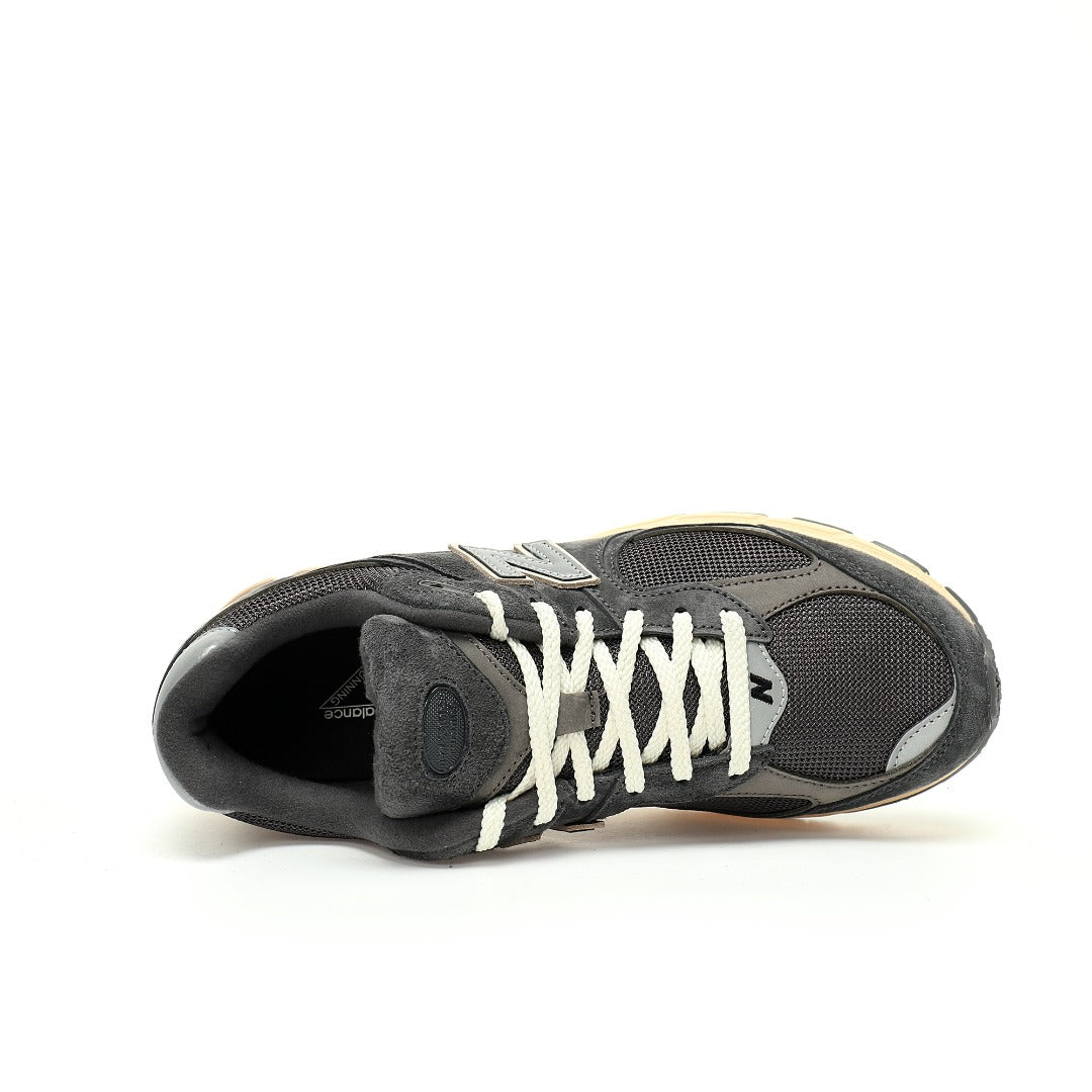 New Balance 2002R Sneakers