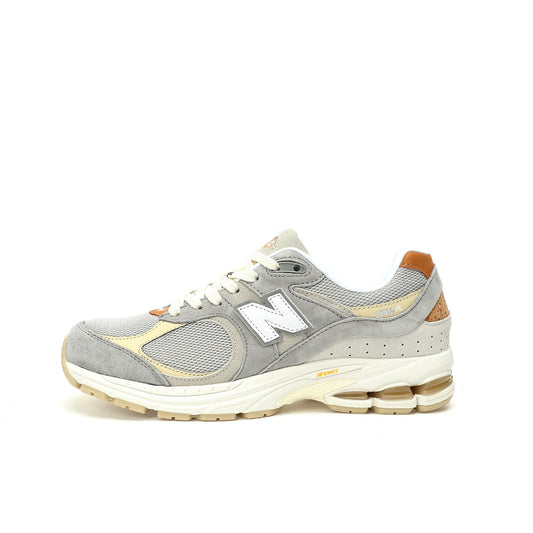 New Balance 2002R Sneakers