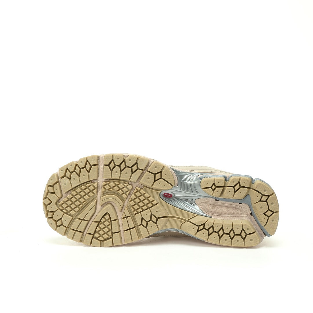 New Balance 2002R Sneakers