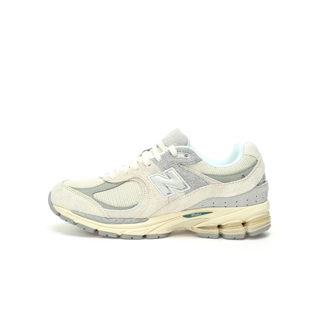 New Balance 2002R Sneakers