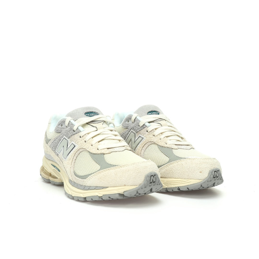 New Balance 2002R Sneakers
