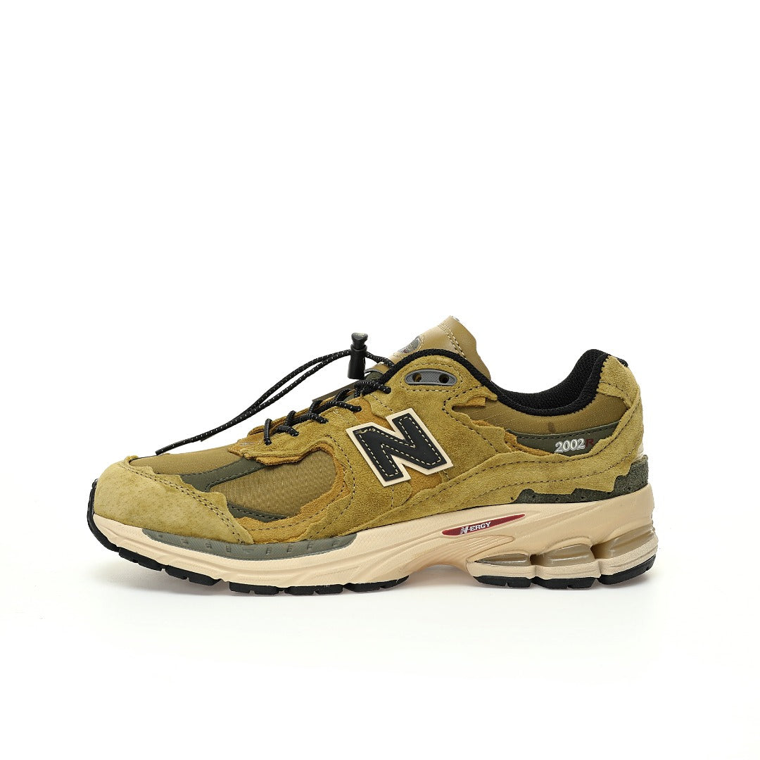 New Balance 2002R Sneakers