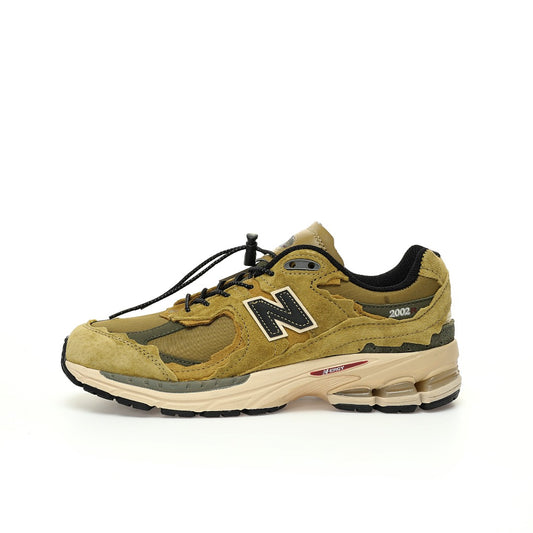 New Balance 2002R Sneakers