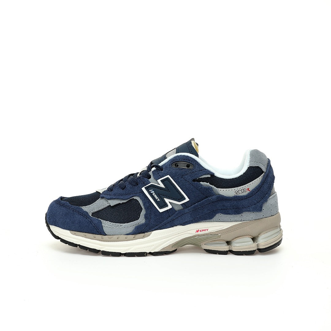 New Balance 2002R Sneakers