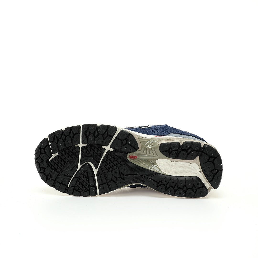 New Balance 2002R Sneakers