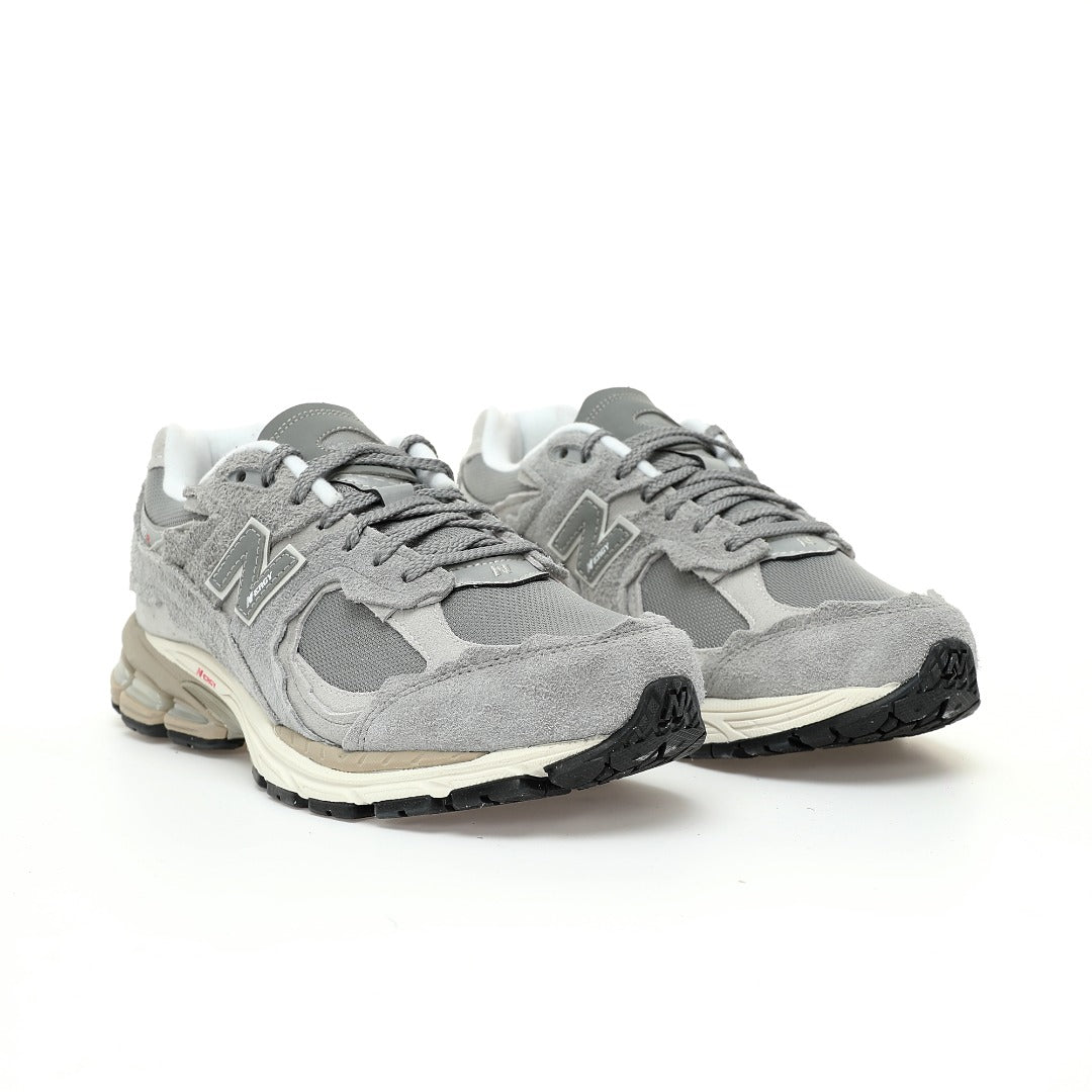 New Balance 2002R Sneakers