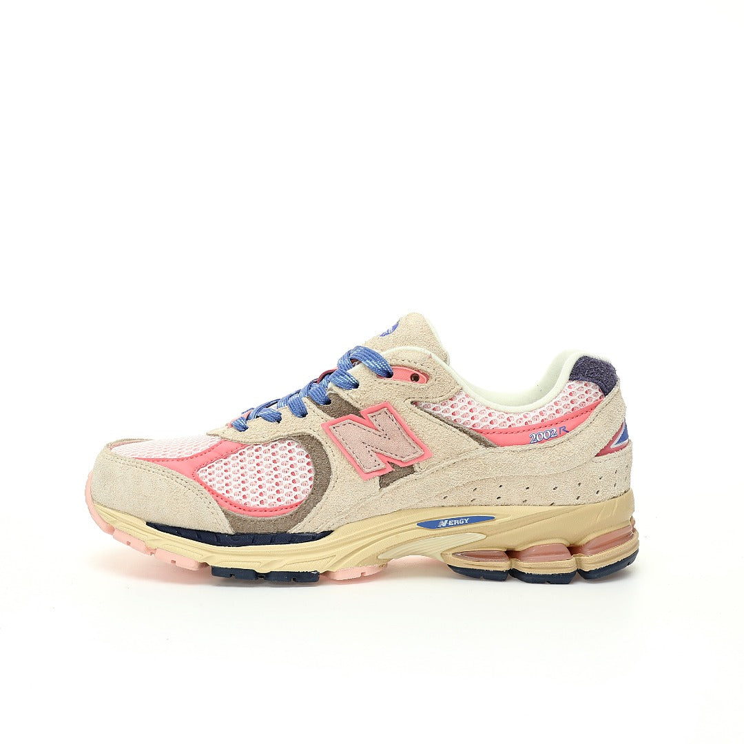 New Balance 2002R Sneakers