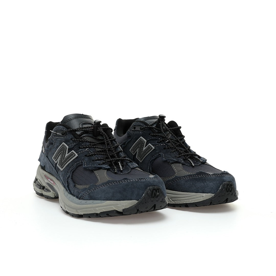 New Balance 2002R Sneakers