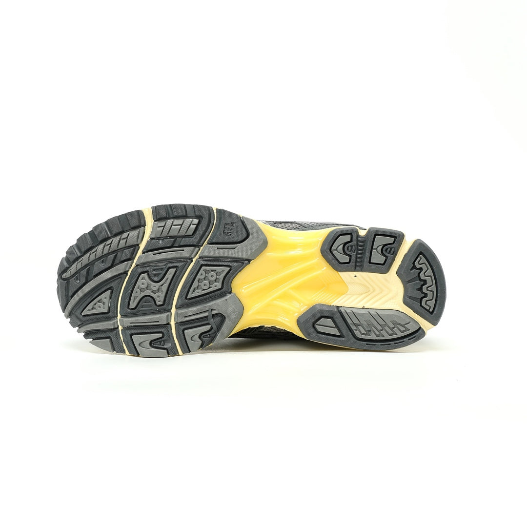 ASICS GEL-KAYANO 14 Sneakers
