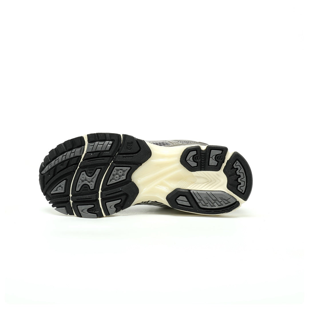 ASICS GEL-KAYANO 14 Sneakers